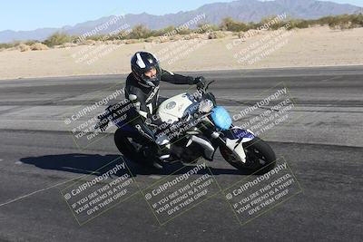 media/Dec-01-2025-Moto Forza (Mon) [[2daa91e15f]]/3-Beginner Group/Session 4 (Turn 10 Inside)/